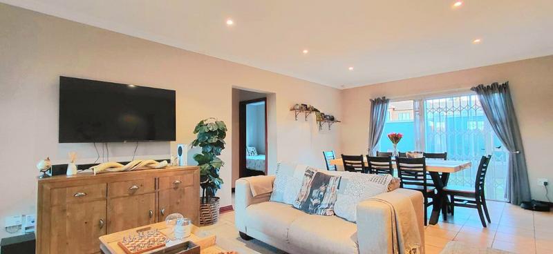 3 Bedroom Property for Sale in Pentagon Park Free State